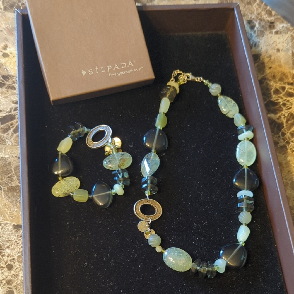 Silpada Green and Gold Necklace Elegant Jewelry